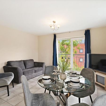 Peaceful 2Br Flat With Historic Bottle Kilns View & Free Parking Located Near City Centre Stoke-on-Trent 외부 사진
