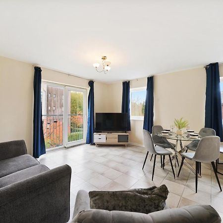 Peaceful 2Br Flat With Historic Bottle Kilns View & Free Parking Located Near City Centre Stoke-on-Trent 외부 사진